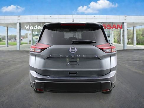 New 2026 Nissan Rogue SV FWD image 4