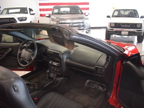 Used 2002 Chevrolet Camaro Z28 RWD image 48