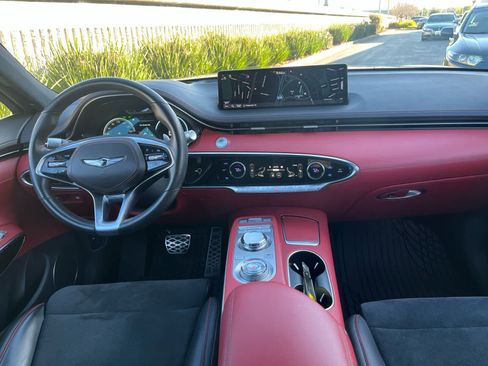 Used 2022 Genesis GV70 3.5T Sport w/ Sport Prestige Package image 19