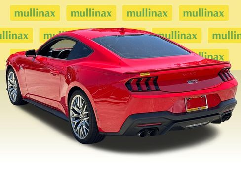 Used 2025 Ford Mustang GT Premium RWD image 17