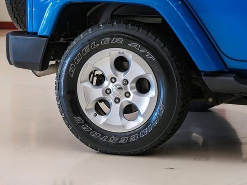 Used 2015 Jeep Wrangler Unlimited Sahara w/ Connectivity Group image 48