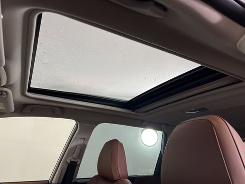 Used 2021 Subaru Forester Touring image 22