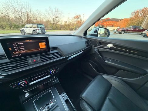 Used 2018 Audi Q5 2.0T Premium Plus w/ Premium Plus Package image 18