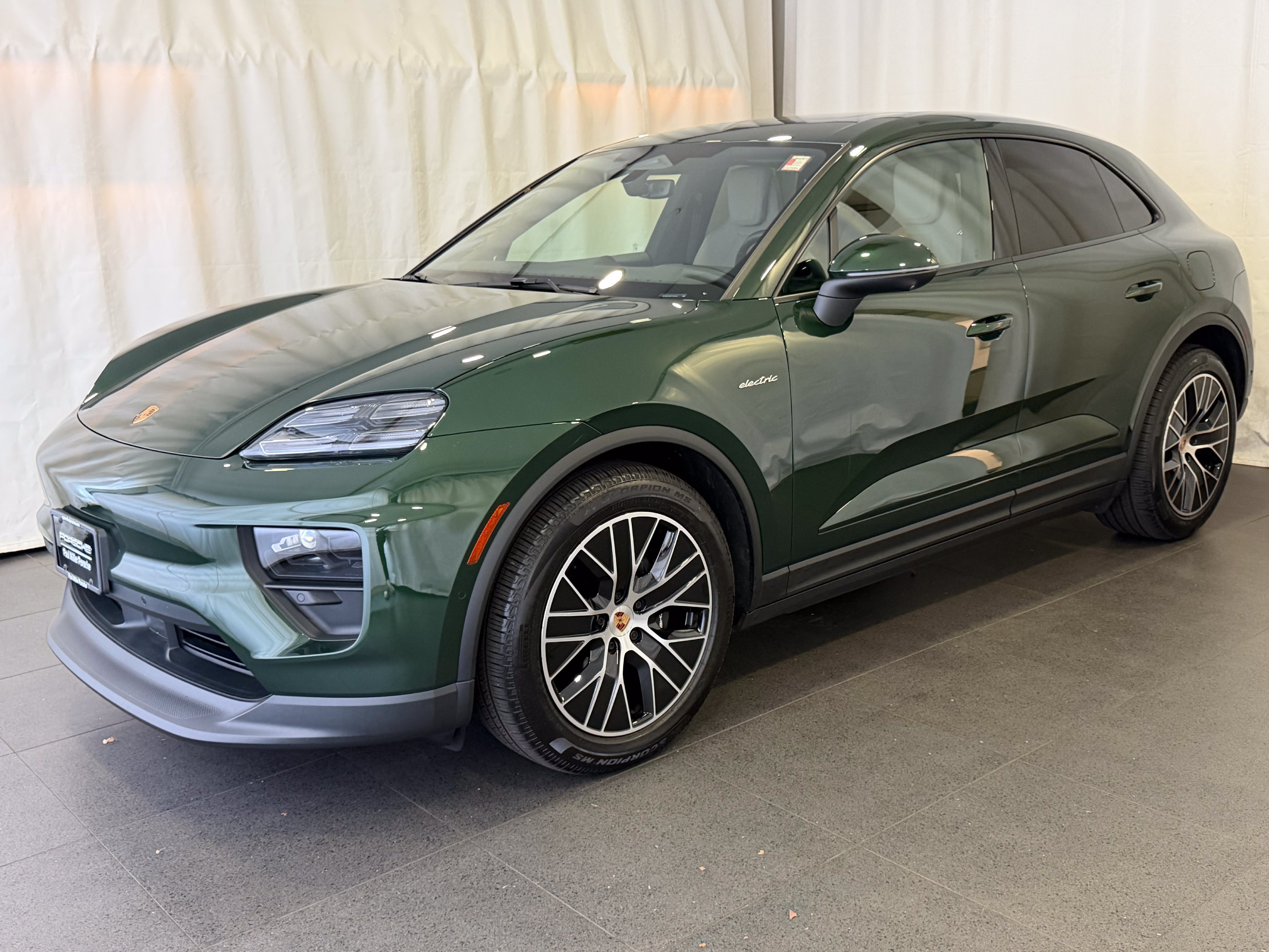 Certified 2026 Porsche Macan 4 Electric AWD/4WD 360° Tour