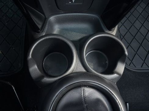 Used 2023 MINI Cooper S w/ Signature Upholstery Package FWD image 30