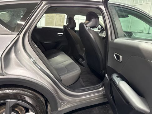 Used 2025 Kia K4 FWD image 12