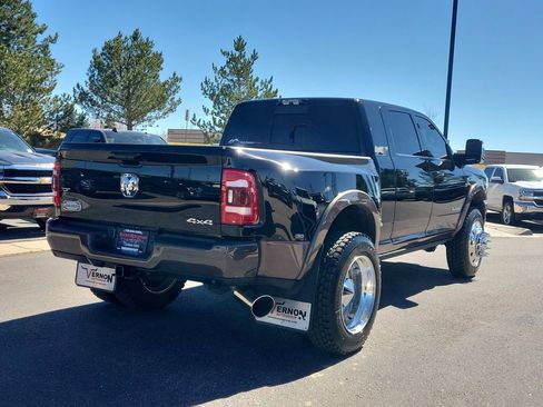 Used 2024 RAM 3500 Limited w/ Towing Technology Group image 4