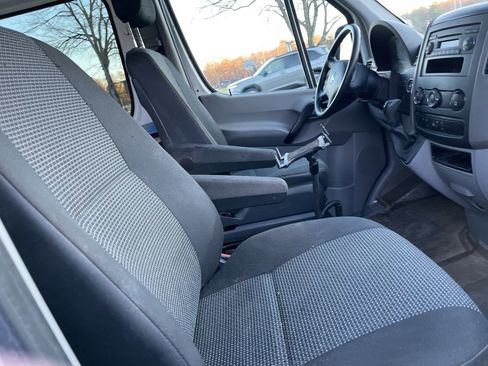 Used 2011 Freightliner Sprinter 2500 image 10