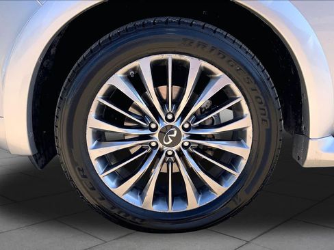 Used 2019 INFINITI QX80 Luxe w/ 22" Wheel Package RWD image 11