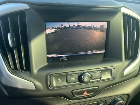 Used 2021 GMC Terrain SLE w/ Driver Convenience Package FWD image 20