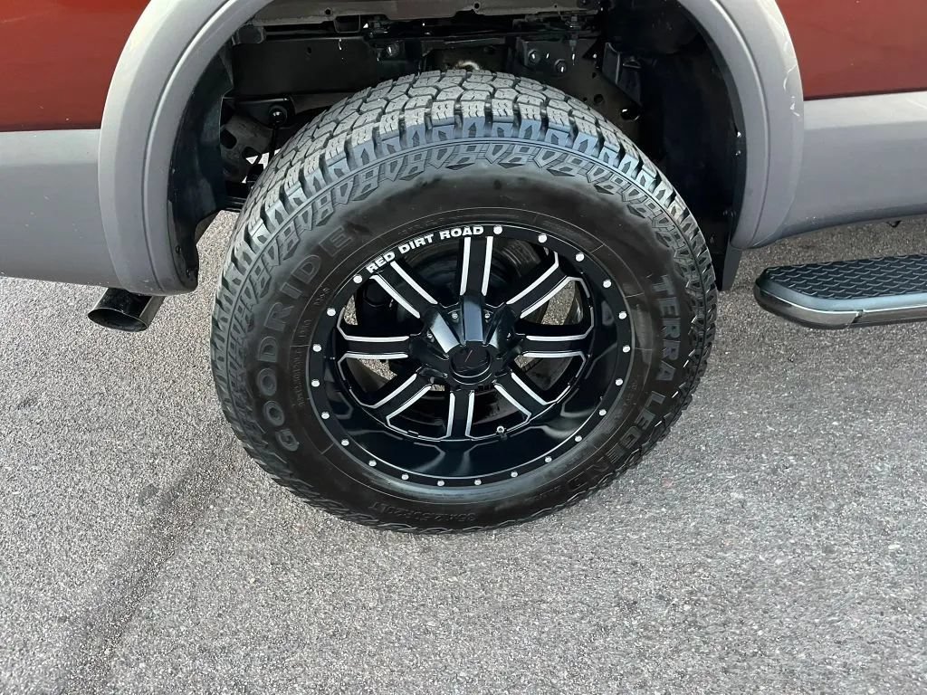 Used 2016 Nissan Titan Platinum Reserve RWD image 19