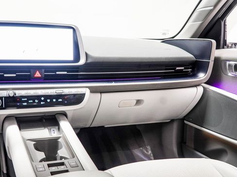 Used 2024 Hyundai Ioniq 6 Limited image 17