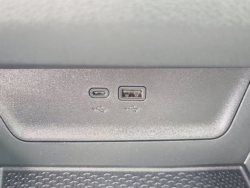 New 2027 Chevrolet Equinox LT FWD image 31