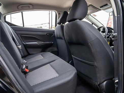 Used 2023 Nissan Versa S w/ Trunk Package image 22