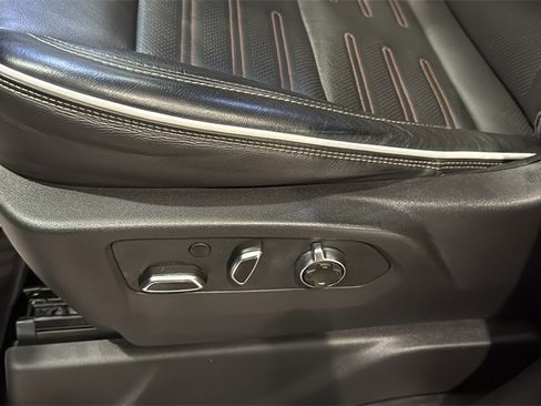 Used 2024 GMC Sierra 1500 AT4X image 25