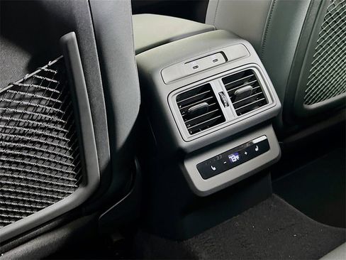 New 2025 Audi Q5 Prestige image 24