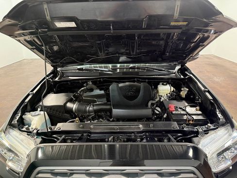 Used 2021 Toyota Tacoma TRD Off-Road w/ Technology Package image 87