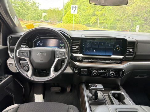 Used 2022 Chevrolet Silverado 1500 RST AWD/4WD image 22