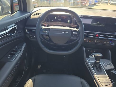 New 2026 Kia Sportage SX FWD image 14