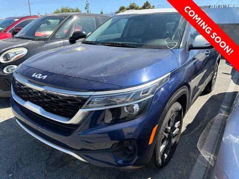Used 2023 Kia Seltos S FWD image 3