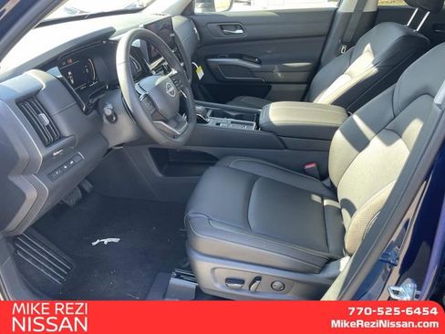 New 2026 Nissan Pathfinder SL FWD image 10