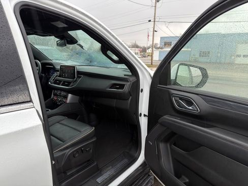Used 2024 GMC Yukon SLT image 27