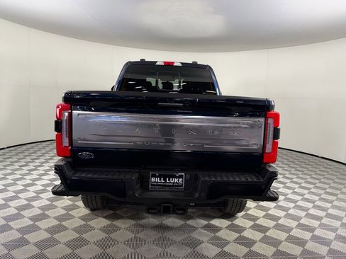 Used 2024 Ford F350 Platinum w/ FX4 Off-Road Package image 7