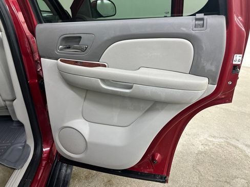 Used 2012 GMC Yukon SLT w/ SLT-2 Equipment Package AWD/4WD image 25