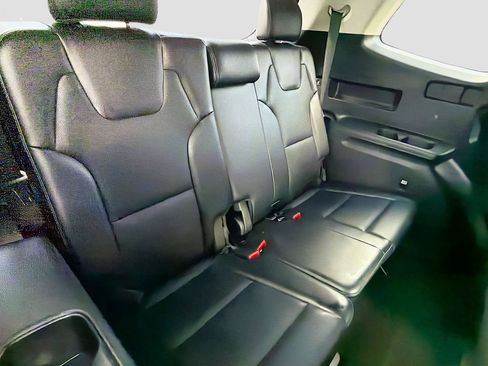 Used 2024 Kia Telluride S w/ S Sunroof Package FWD image 18