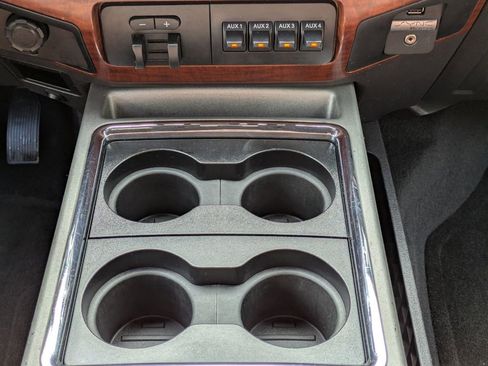 Used 2012 Ford F250 King Ranch w/ King Ranch w/Chrome Pkg image 18