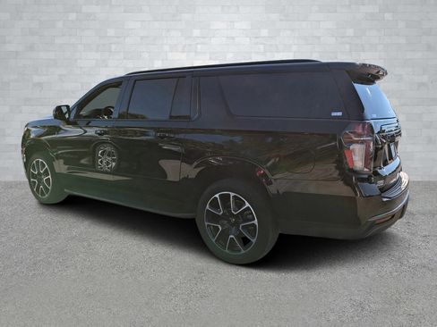 Used 2022 Chevrolet Suburban RST w/ Luxury Package image 7