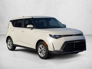 Used 2023 Kia Soul LX w/ Option Group 015 video 3
