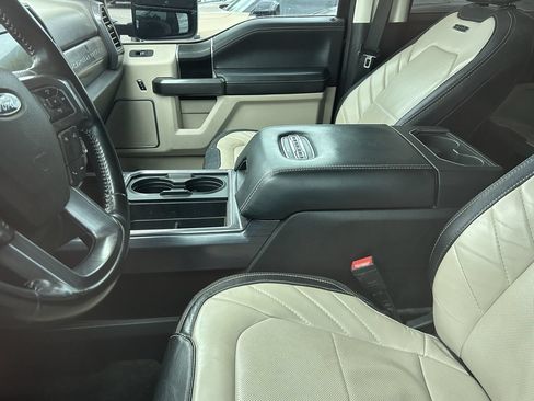 Used 2020 Ford F350 Limited AWD/4WD image 11
