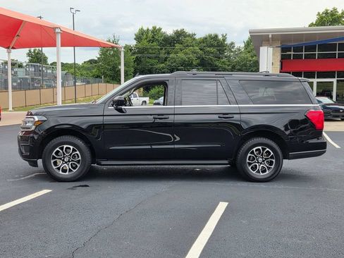 Used 2024 Ford Expedition Max XLT AWD/4WD image 2