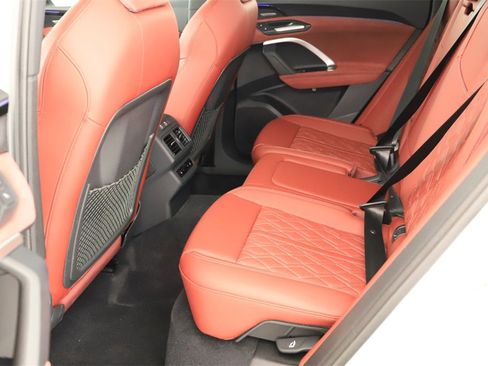 Certified 2025 Audi SQ5 Prestige image 28