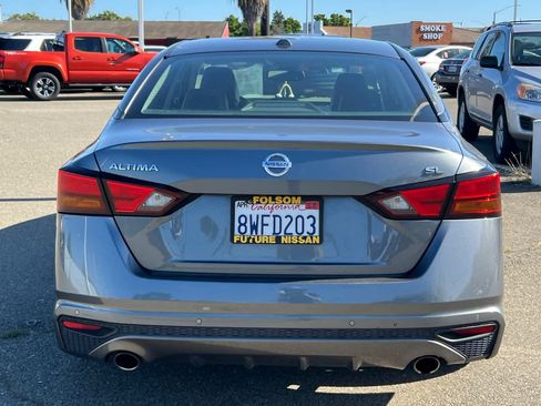 Used 2019 Nissan Altima 2.5 SL FWD image 5