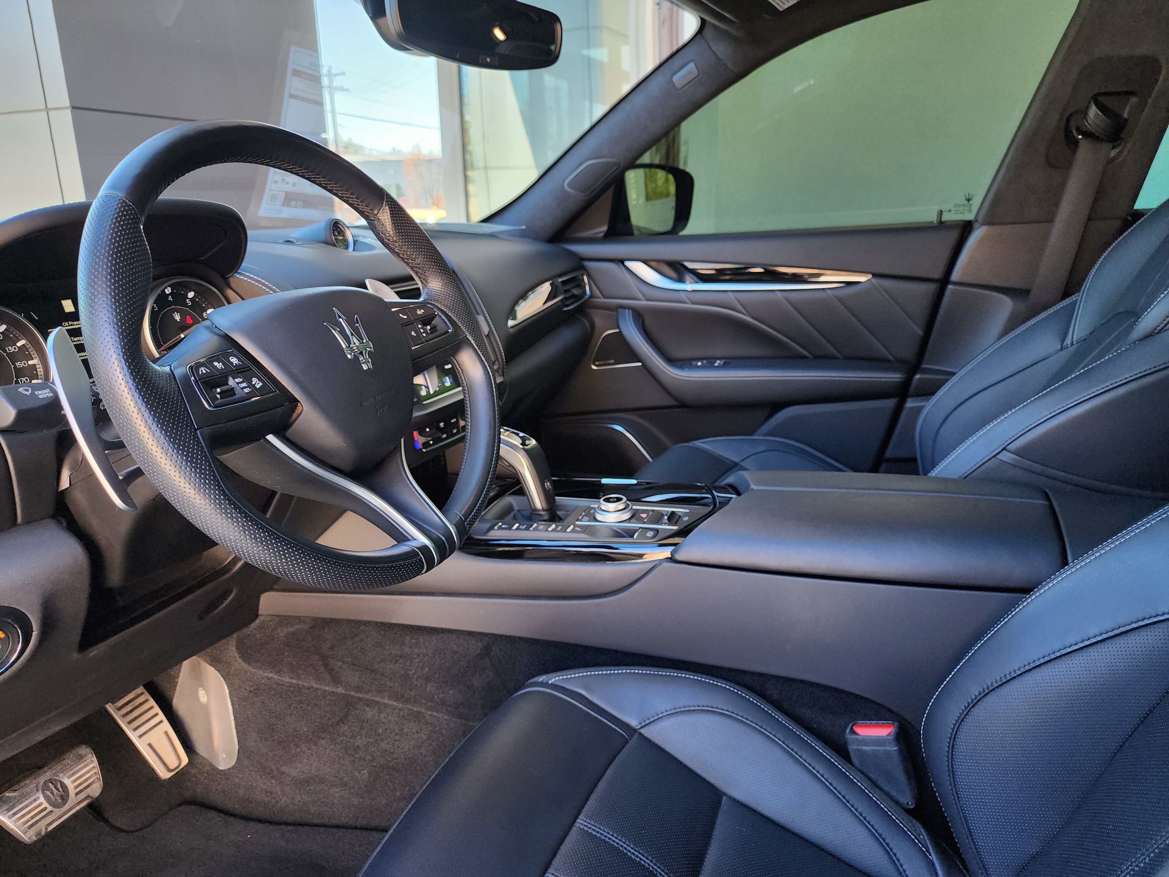 Used 2023 Maserati Levante Modena AWD/4WD image 12