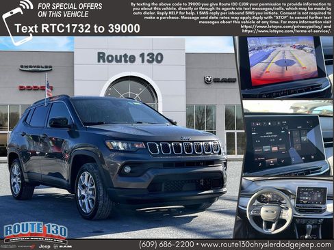 Used 2023 Jeep Compass Latitude image 1
