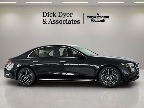 Used 2026 Mercedes-Benz E 350 Sedan image 7