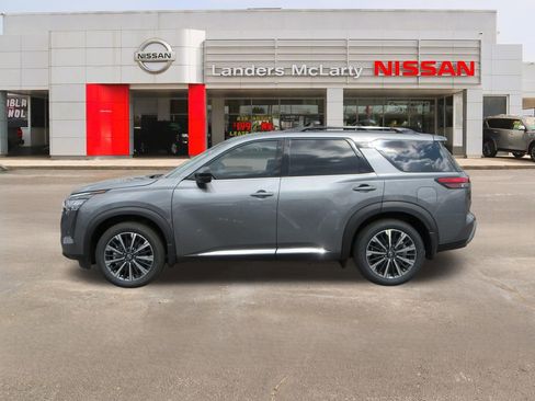 New 2026 Nissan Pathfinder Platinum image 6