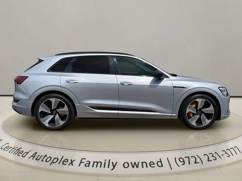 Used 2023 Audi e-tron Premium Plus AWD/4WD image 7