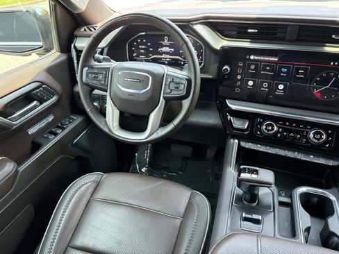 Used 2024 GMC Sierra 1500 Denali w/ Denali Reserve Package RWD image 28