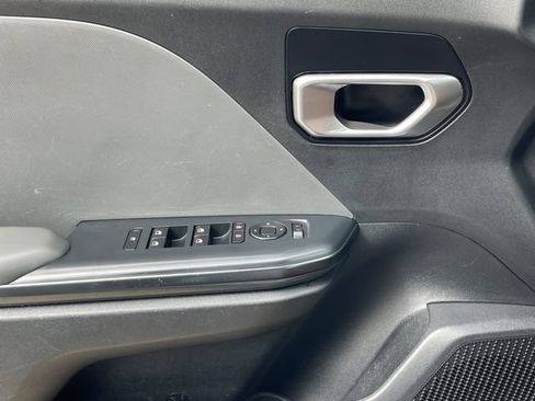 Used 2025 Kia K4 FWD image 22