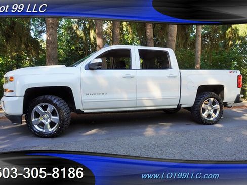 Used 2017 Chevrolet Silverado 1500 LT w/ All Star Edition AWD/4WD image 5