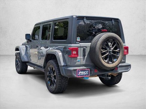 Used 2023 Jeep Wrangler Unlimited Sahara AWD/4WD image 8