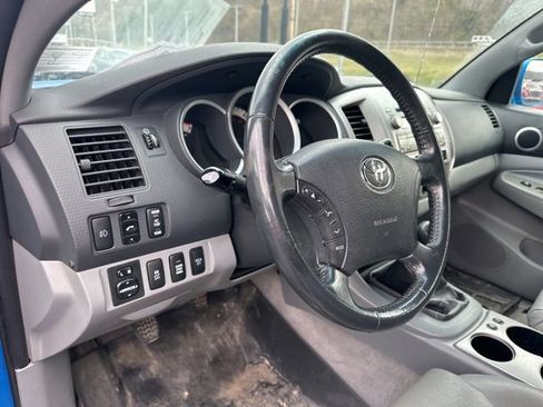 Used 2011 Toyota Tacoma 4x4 Double Cab image 8