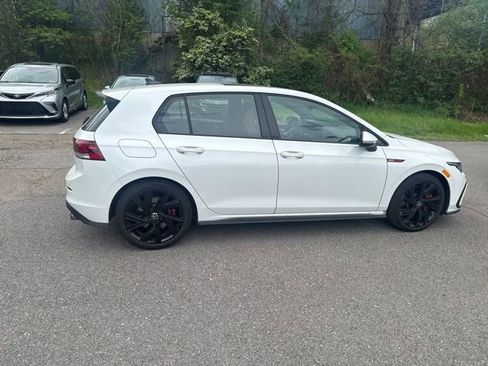 Used 2022 Volkswagen GTI SE image 9