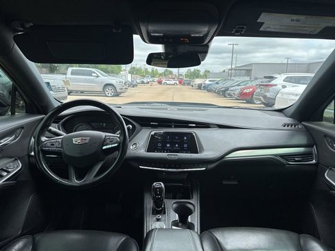 Used 2020 Cadillac XT4 Premium Luxury FWD image 19