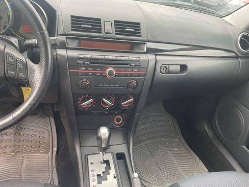 Used 2009 MAZDA MAZDA3 i Touring Value FWD image 10