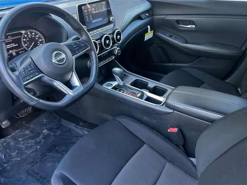 Used 2025 Nissan Sentra SV w/ All-Weather Package image 10